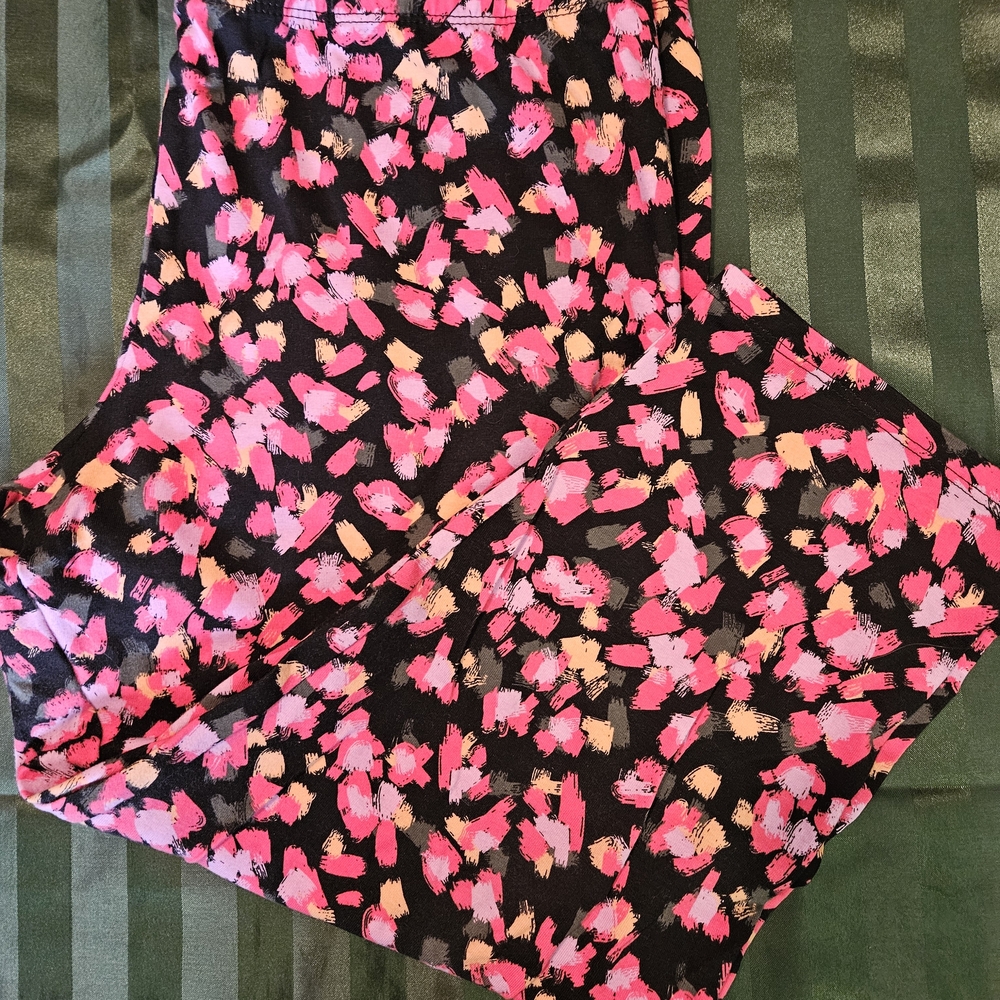 No Boundaries Pink and Black Capris